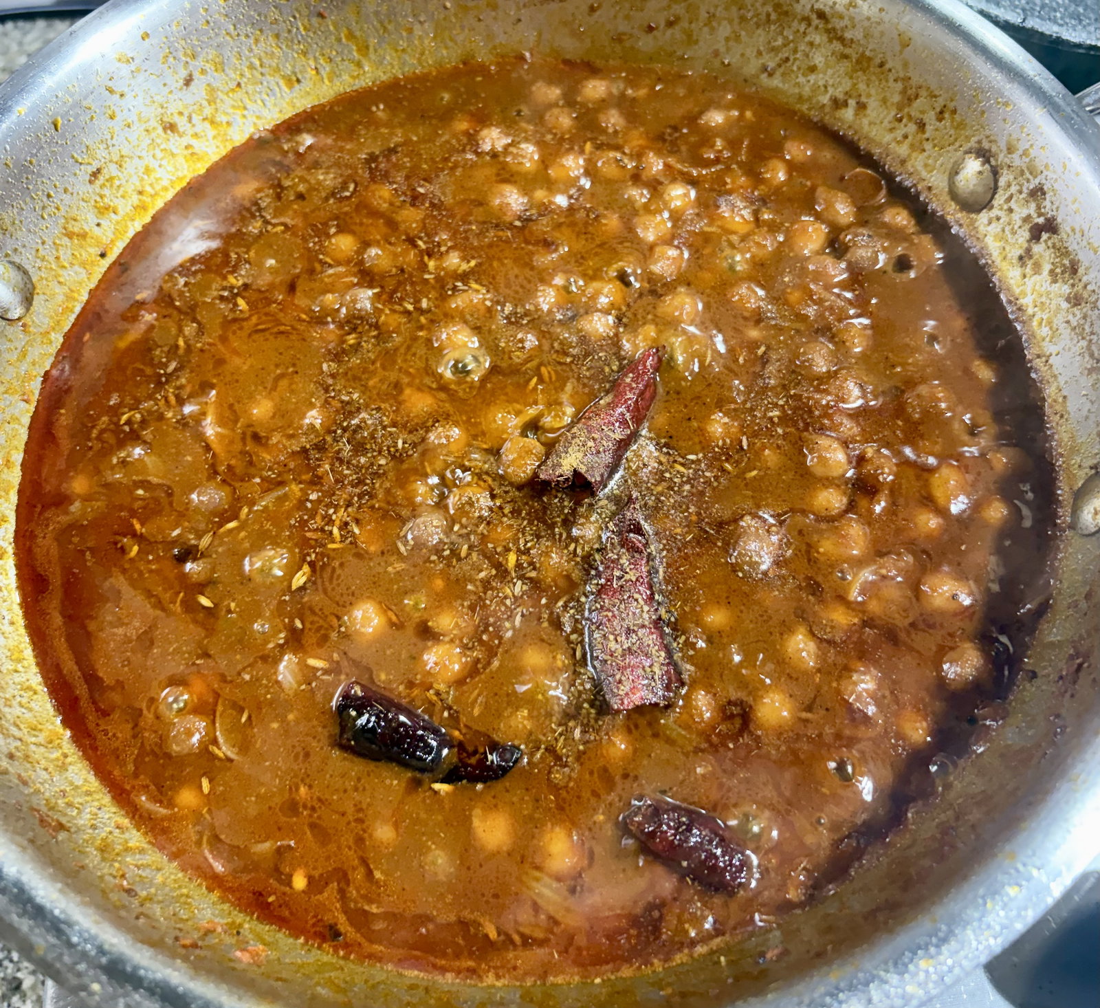 Step 3.1: Sprinkle roasted cumin powder on top and gently stir