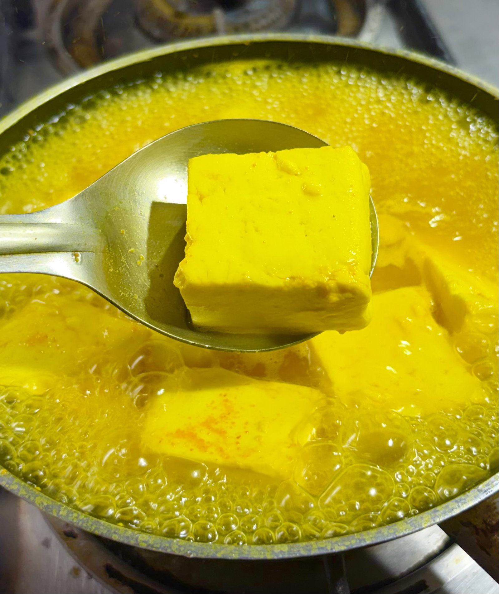 Step 1.2: Add the paneer cubes and boil for 2-3 minutes