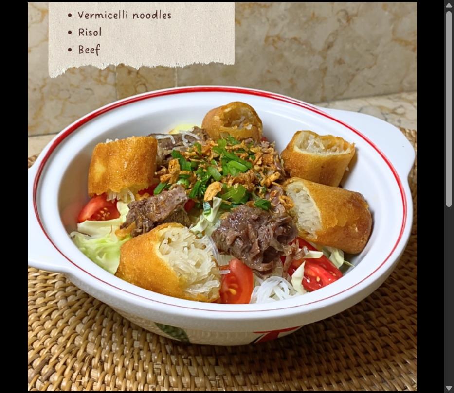 Step 7.1: Assemble the bowl with fried potatoes, sliced cabbage, sliced tomatoes, vermicelli noodles, risol, and beef, then pour the hot broth over