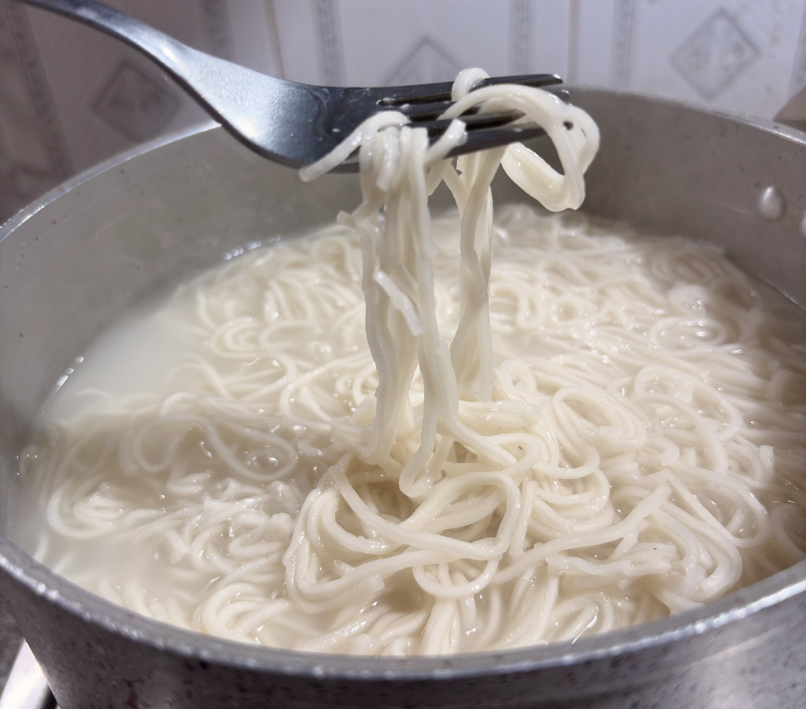 Step 2.2: Add the noodles and cook according to the package instructions until just tender