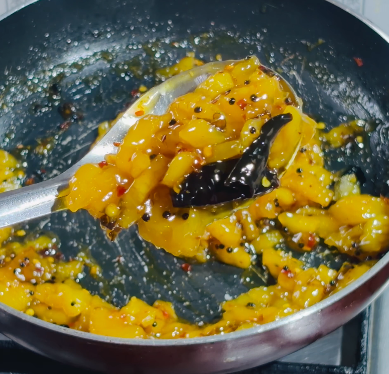 Step 1.1: Let the chutney cool completely before transferring it to a clean, dry jar