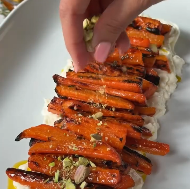 Step 1.1: Finish with flaky salt, chopped pistachios, and an extra honey drizzle for shine