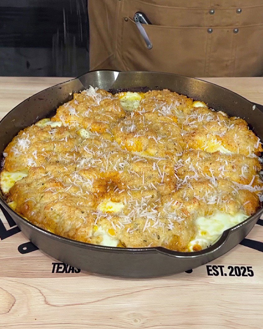 Cheddar Bay Pizza Skillet recipe