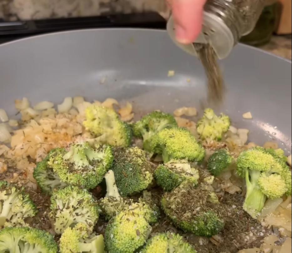 Step 1.1: Add broccoli, dried oregano, dried basil, and dried thyme, cooking for 1 minute