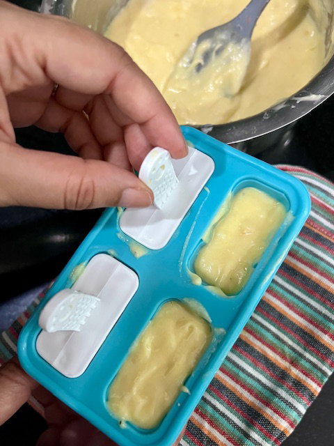 Step 5.1: Pour the mixture into kulfi or popsicle moulds