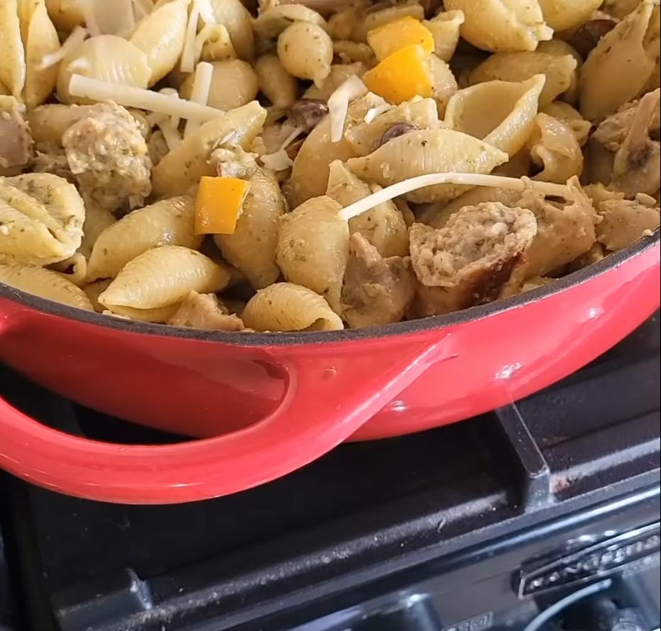 Step 1.1: Add the cooked pasta and mix until well combined