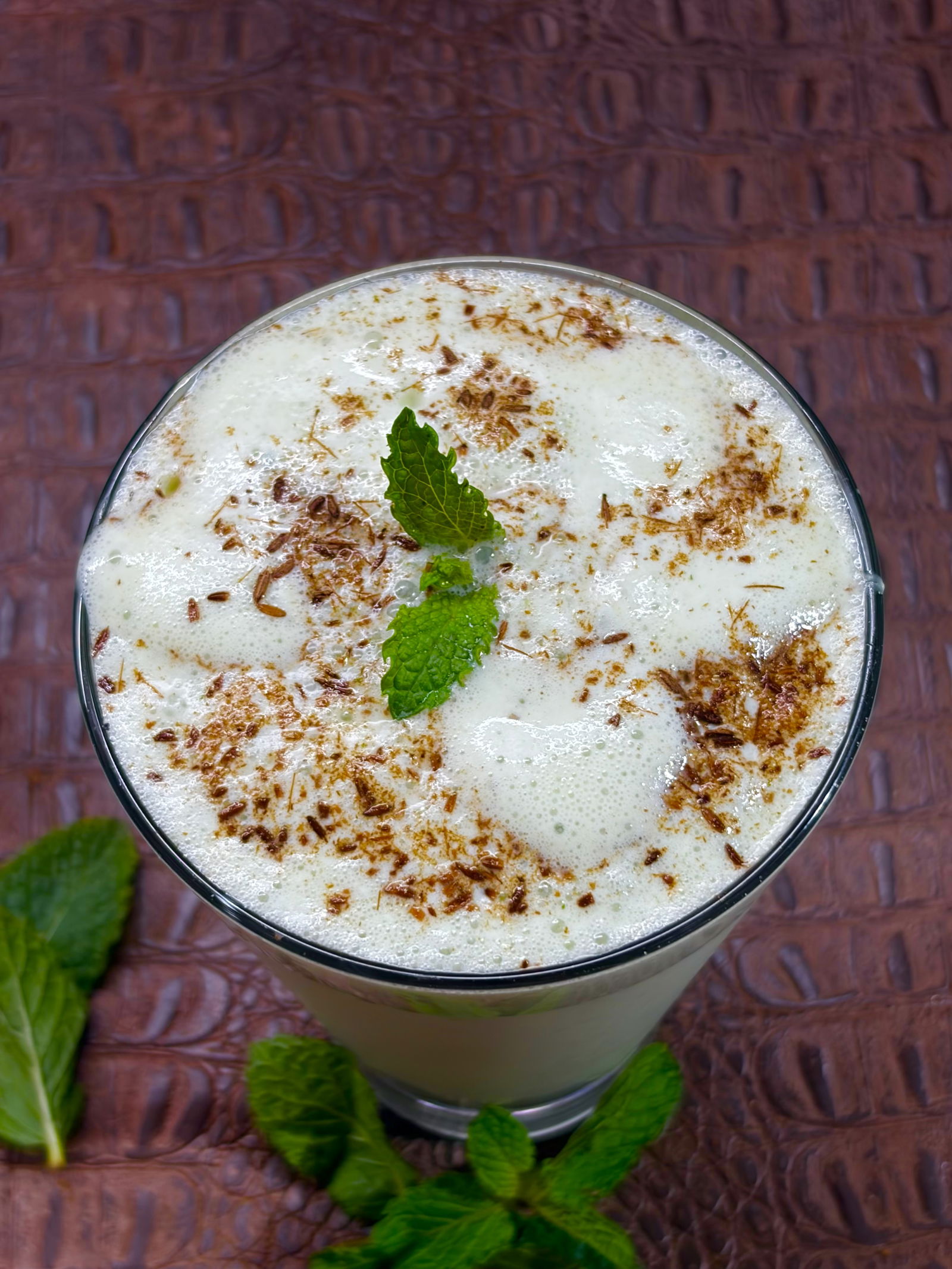 Step 4.1: Pour the lassi into tall glasses