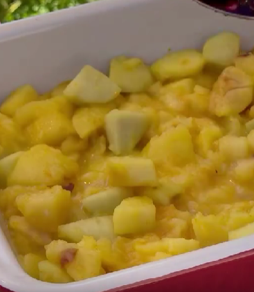Step 1.1: Mix in the corn flour once the apples are cooked and set aside