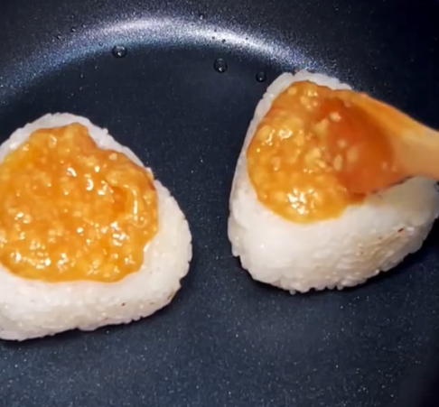 Step 1.1: Brush the rice balls with the miso–mirin glaze
