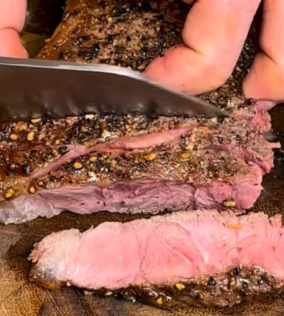 Step 2.1: Slice the steak and drizzle with the garlic cognac sauce