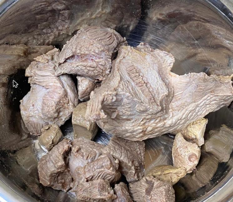 Step 1.1: Blanch beef for 5-10 minutes