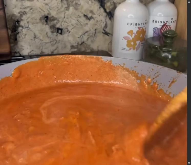 Step 2.1: Stir in heavy cream and cook for another 5 minutes until the sauce is silky and smooth
