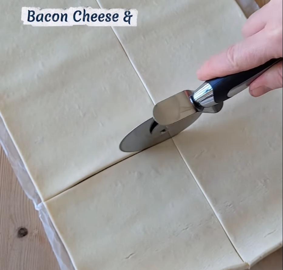 Step 1.1: Roll out a puff pastry sheet and divide it into 6 squares