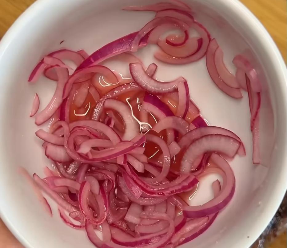 Step 1.1: Mix red onion with lemon juice, red wine vinegar, sweetener, and salt
