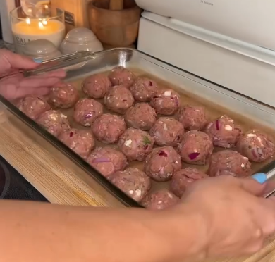 Step 1.1: Shape the mixture into meatballs, about 1