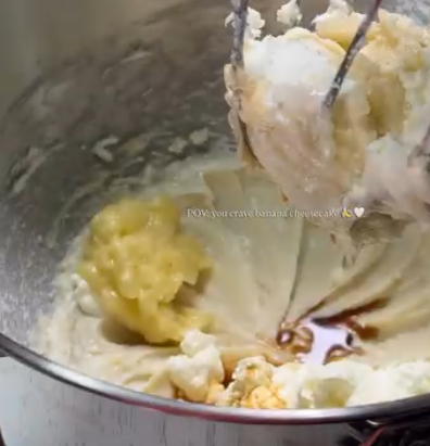Step 1.1: Add the pureed bananas and mix on low speed until combined