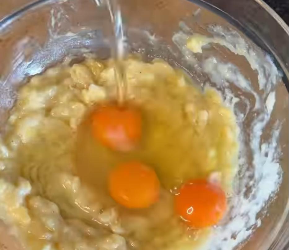 Step 1.1: Whisk together mashed banana, eggs, liquid sweetener, and vanilla extract in a large bowl