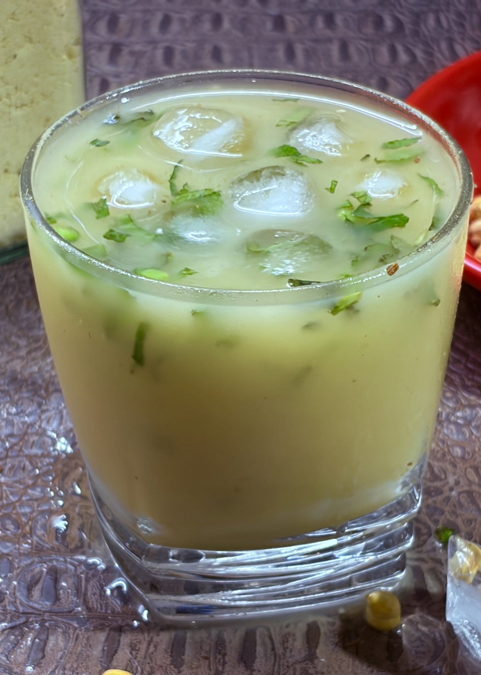 Step 3.1: Pour into glasses filled with ice cubes