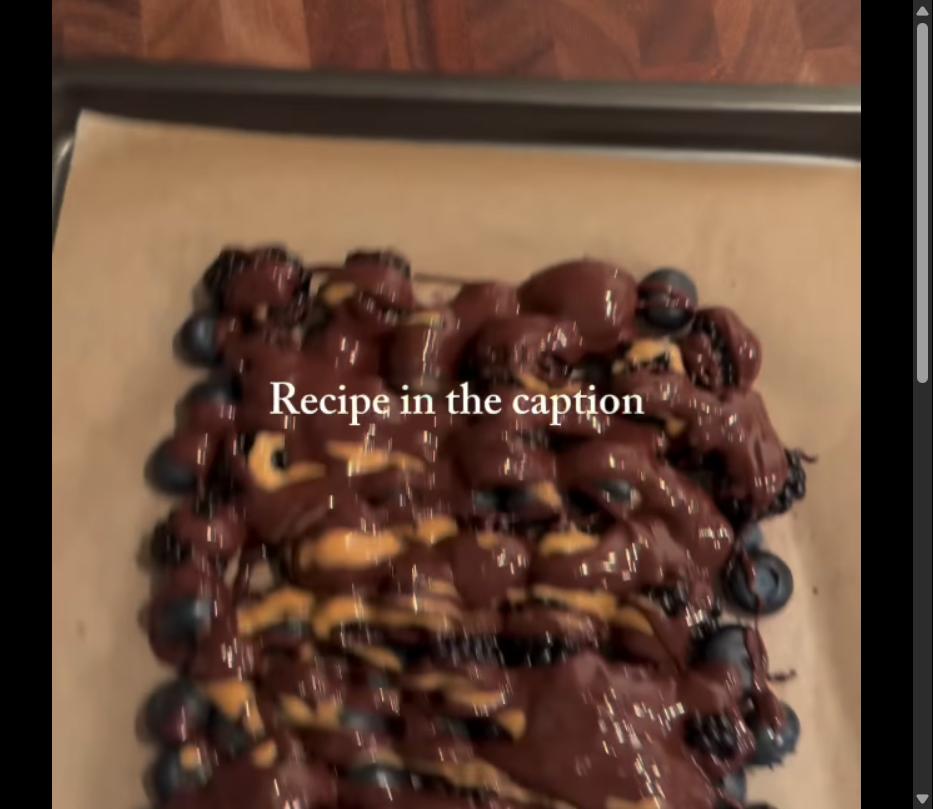 Step 1.1: Place the plate or baking sheet in the freezer for 1 hour until the bark is firm