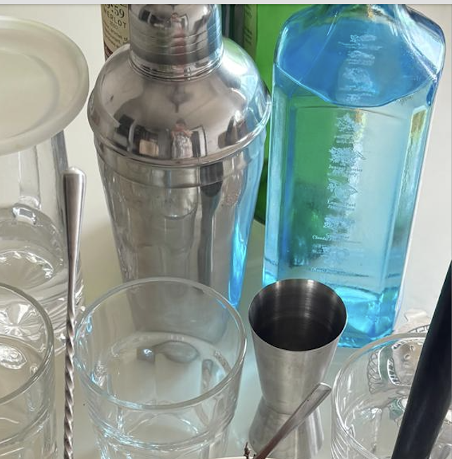 Step 4.1: Fill the shaker with ice and the muddled juice and shake vigorously for 15 to 20 seconds until well chilled and combined