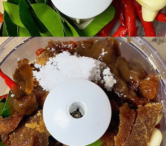 Step 2.1: Combine roasted chilies, roasted garlic, lime leaves (blade removed), palm sugar, tamarind paste, and salt