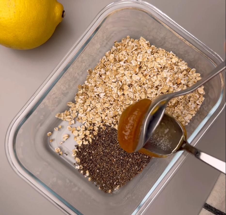 Step 1.1: Mix the oats, chia seeds, milk, and honey