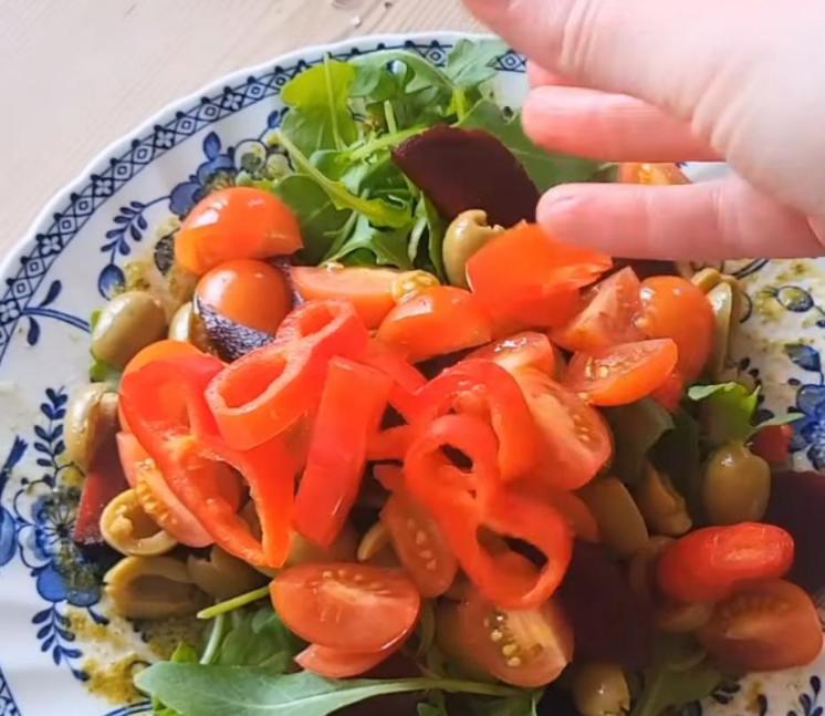 Step 1.1: Add diced sweet red pepper