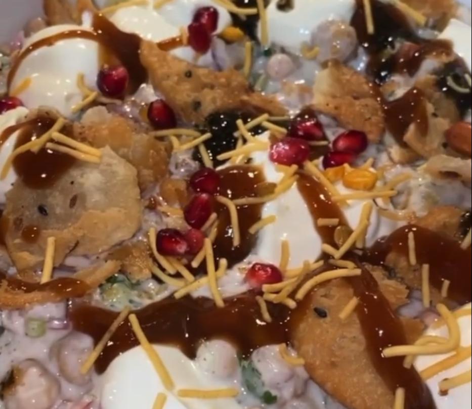 Step 3.1: Garnish with Bombay mix and pomegranate seeds