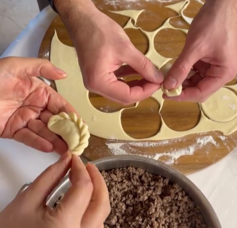 Step 2.1: Press the edges firmly to seal completely