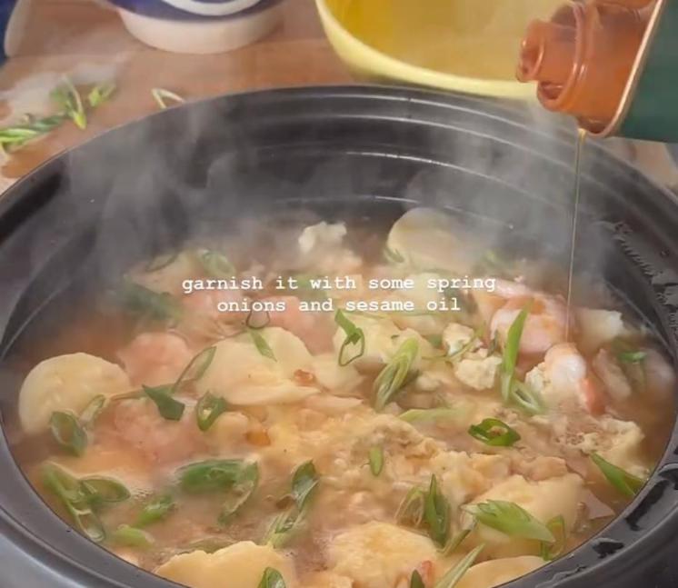 Step 1.1: Finish with spring onions, a drizzle of sesame oil, and chilli oil if desired