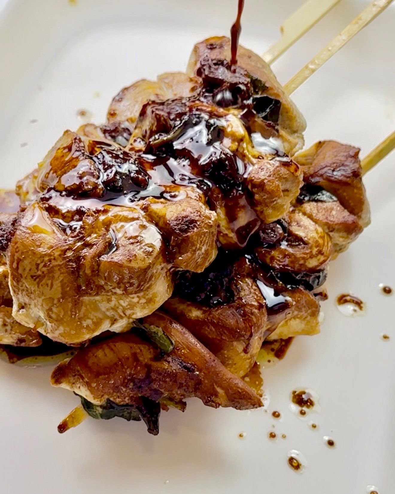 Tuscan Chicken Pinwheel Skewers | Chefadora