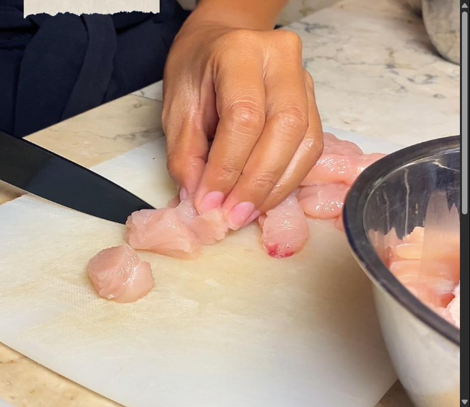 Step 3.1: Cut 500 g chicken breast into cubes