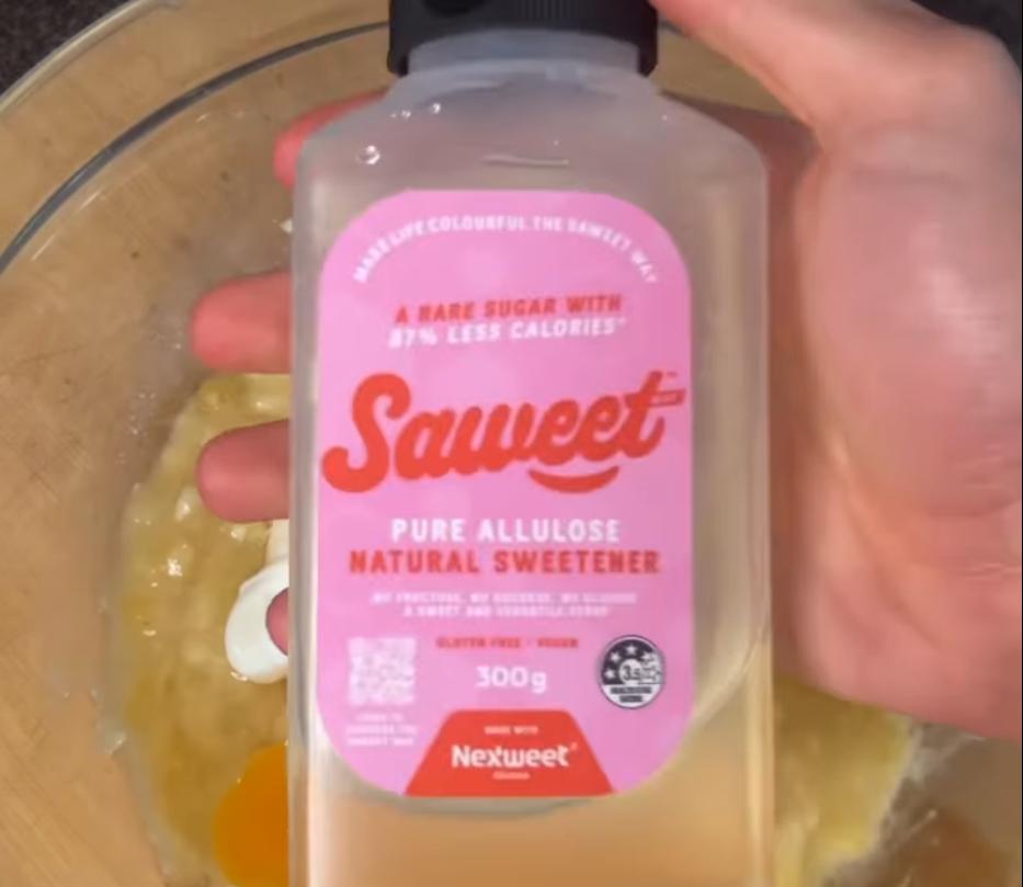 Step 1.1: Whisk mashed banana, eggs, Greek yoghurt, liquid sweetener, vanilla extract, and olive oil in a bowl