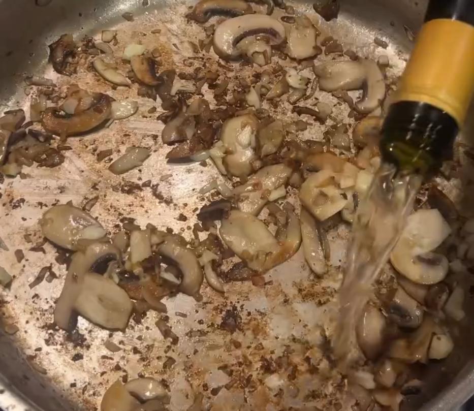 Step 1.1: Deglaze with the white wine and cook until reduced