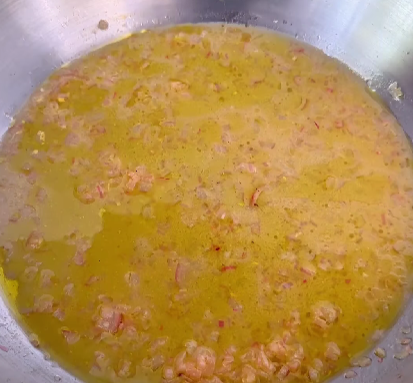 Step 1.1: Stir in olive oil and pepper