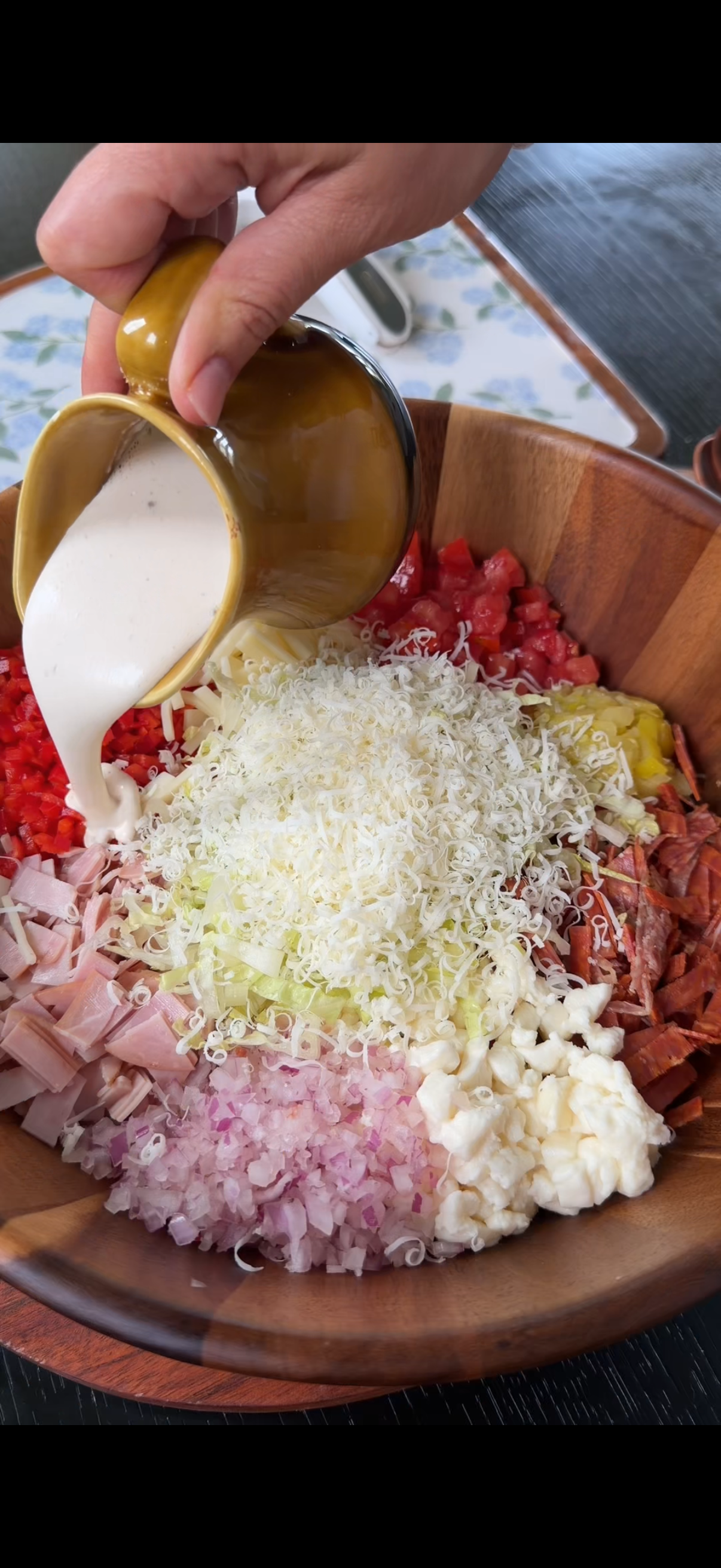 Step 1.1: Fold in the shredded lettuce just before serving