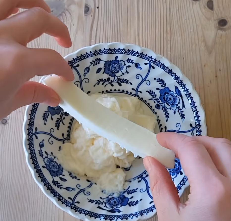 Step 1.1: Add mayonnaise to one bowl and breadcrumbs to another