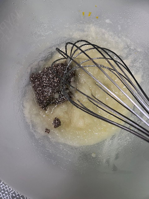 Step 3.1: Whisk oil and sugar until slightly thick