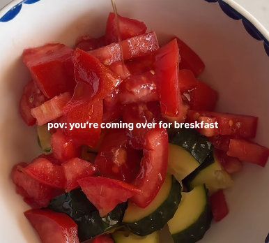 Step 3.1: Mix rest \[diced] cucumber and tomato in a bowl