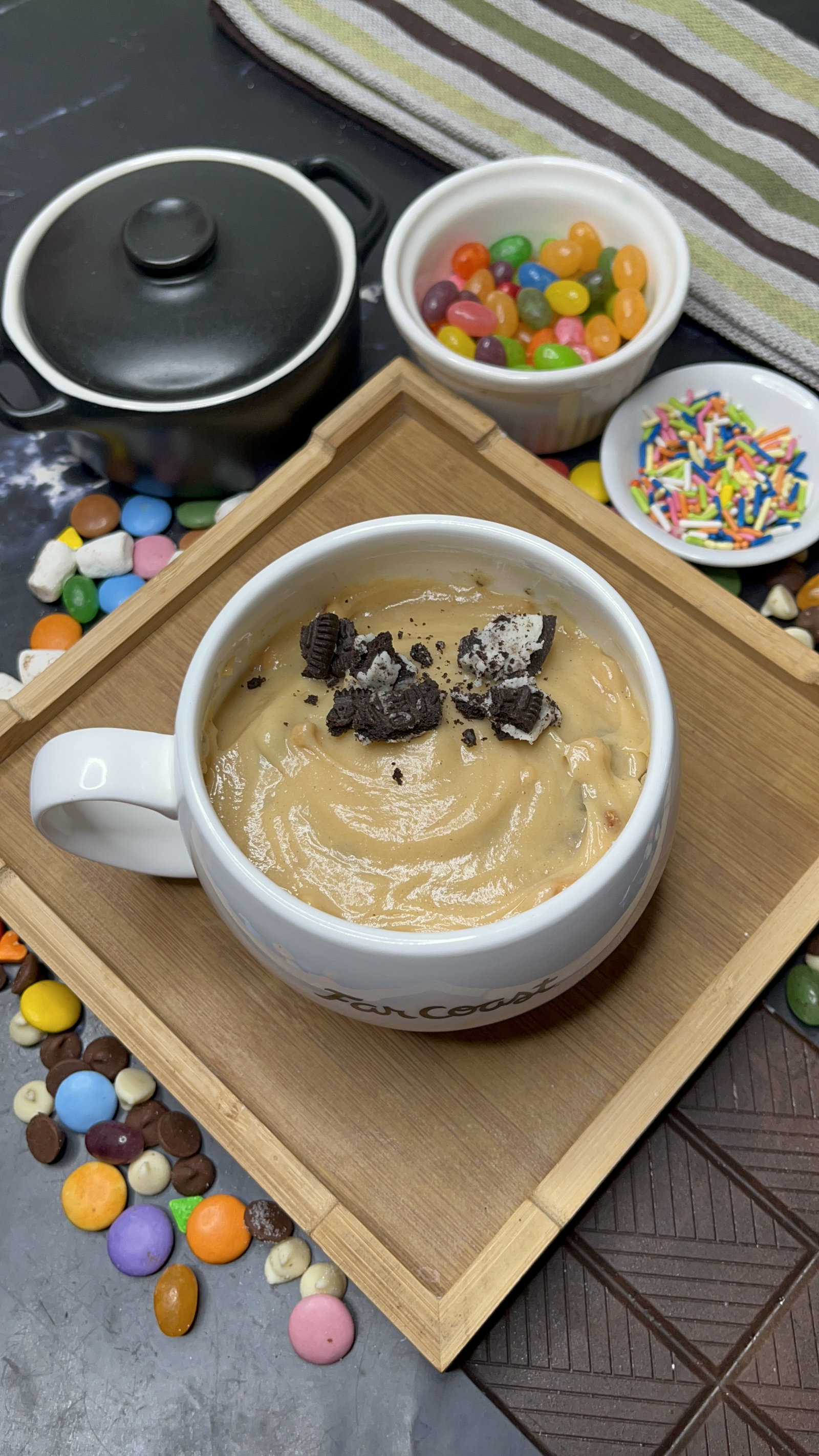 Step 2.1: Garnish with crushed Oreo cookies and enjoy warm