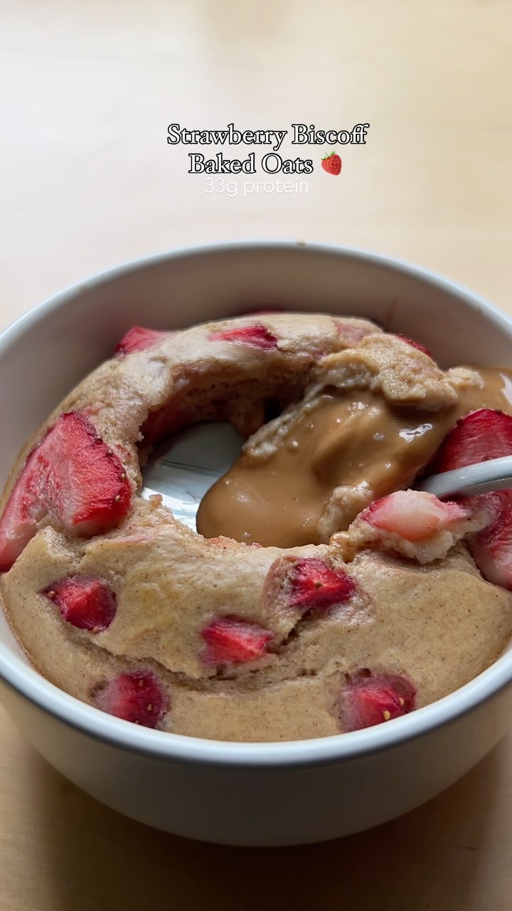 Healthy Strawberry Biscoff Lava Cake recipe