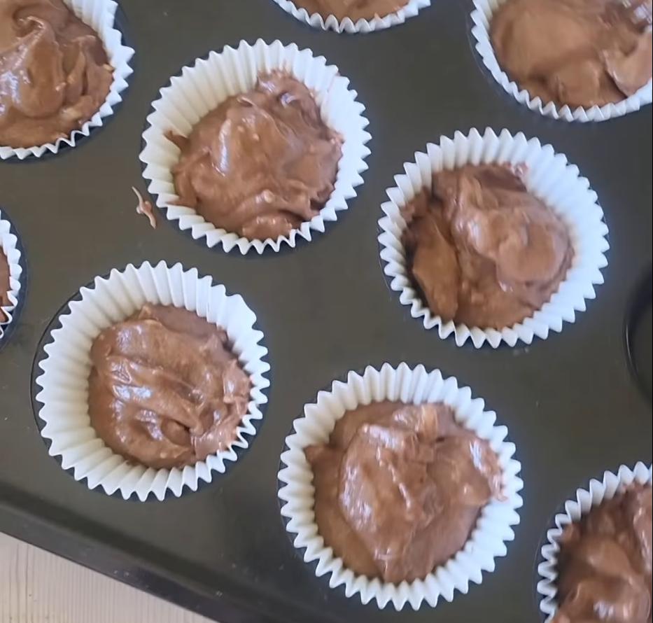 Step 1.1: Transfer mixture to baking cases