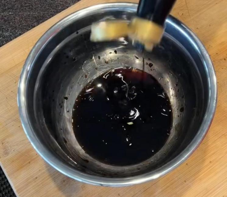 Step 1.1: Mix light soy sauce, dark soy sauce, rice wine vinegar, brown sugar, sesame oil, chilli flakes, minced garlic, and minced ginger together to make the sauce