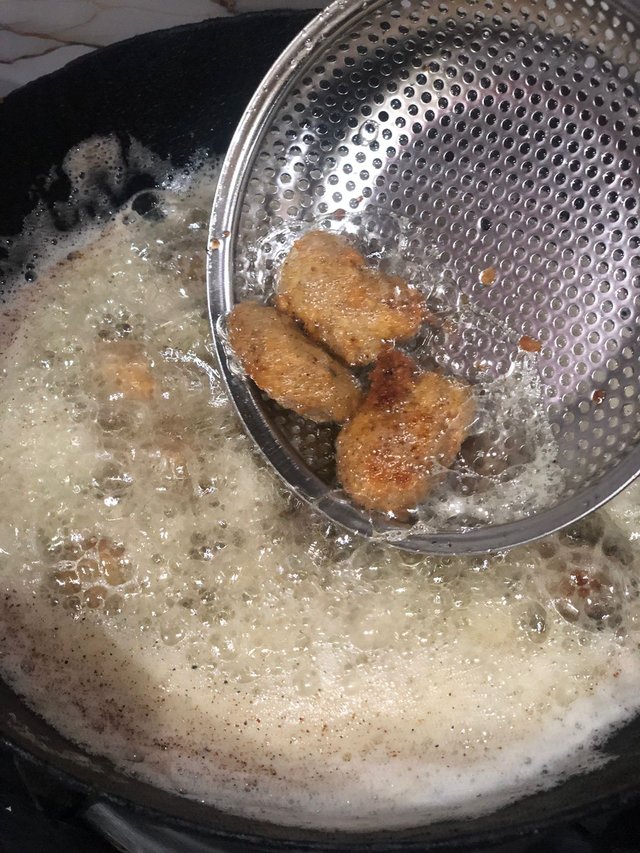 Step 5.1: Heat cooking oil in a deep pan over medium heat