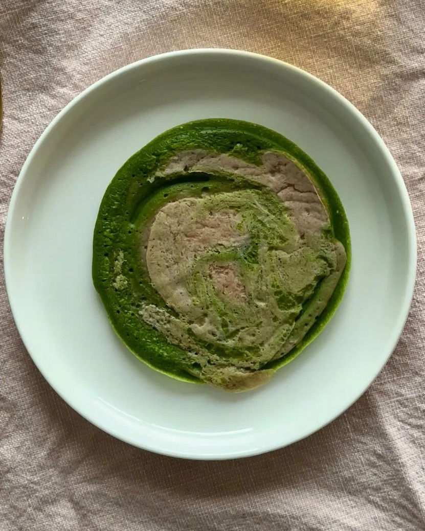 Spinach and Raspberry Swirl Crepes recipe