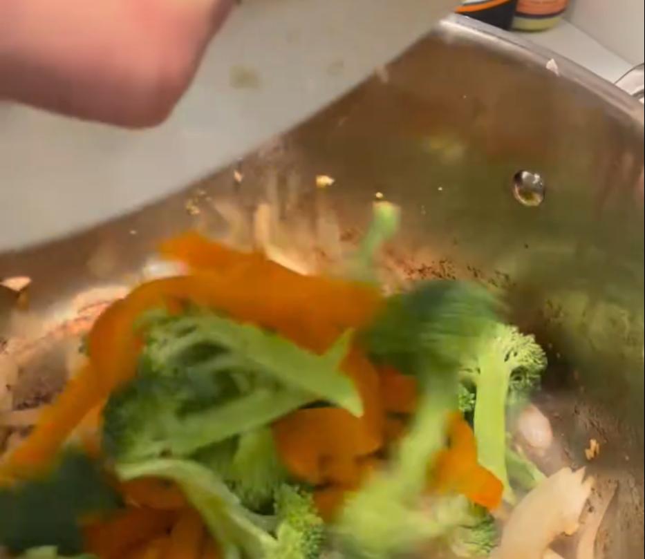 Step 2.1: Add another tablespoon of olive oil to the same pot