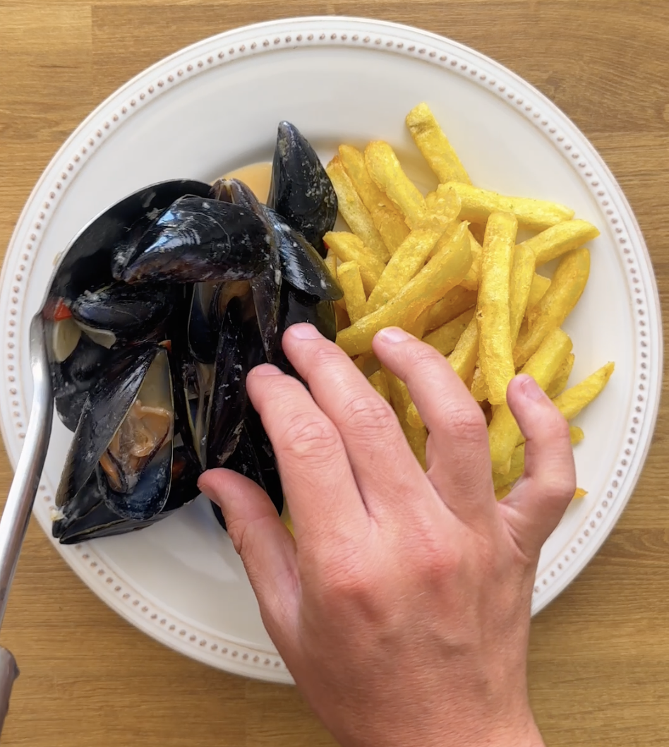Step 1.1: Stir well and serve with crunchy chips
