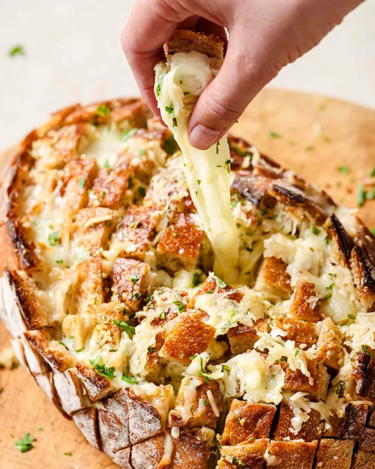 Cheesy Garlic Pull-Apart Bread recipe