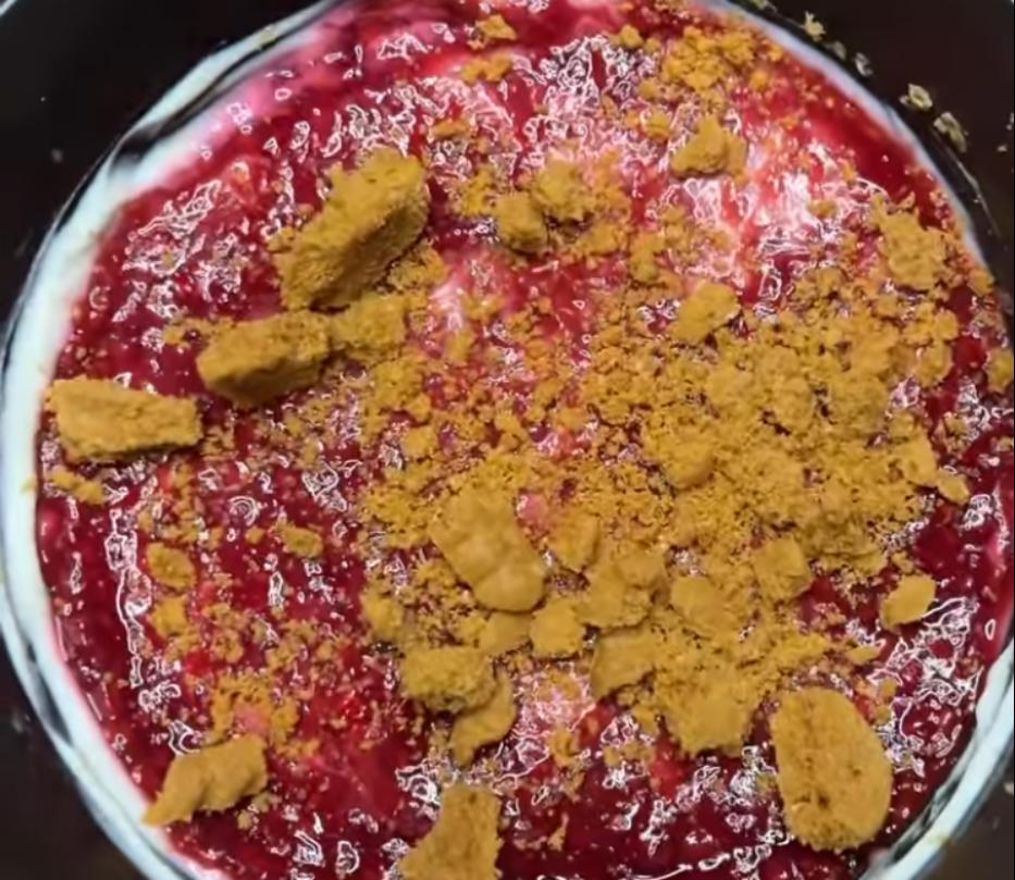 Step 1.1: Add a crushed biscoff biscuit before serving