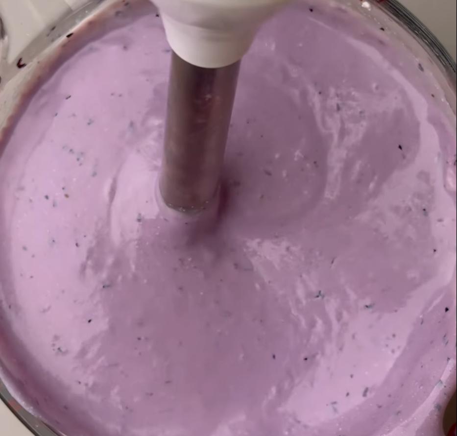 Step 1.1: Blend the quark, blueberries, vanilla syrup, and sugar-free caramel syrup until smooth